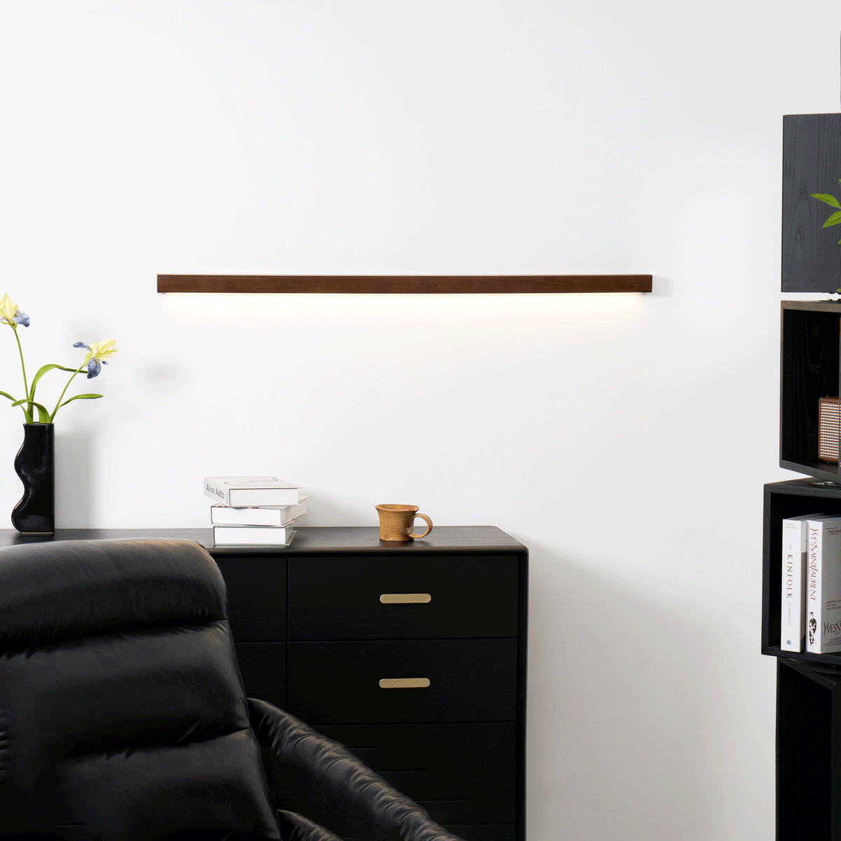 Lustra Applique Murale Linéaire Bois et LED Design Minimaliste