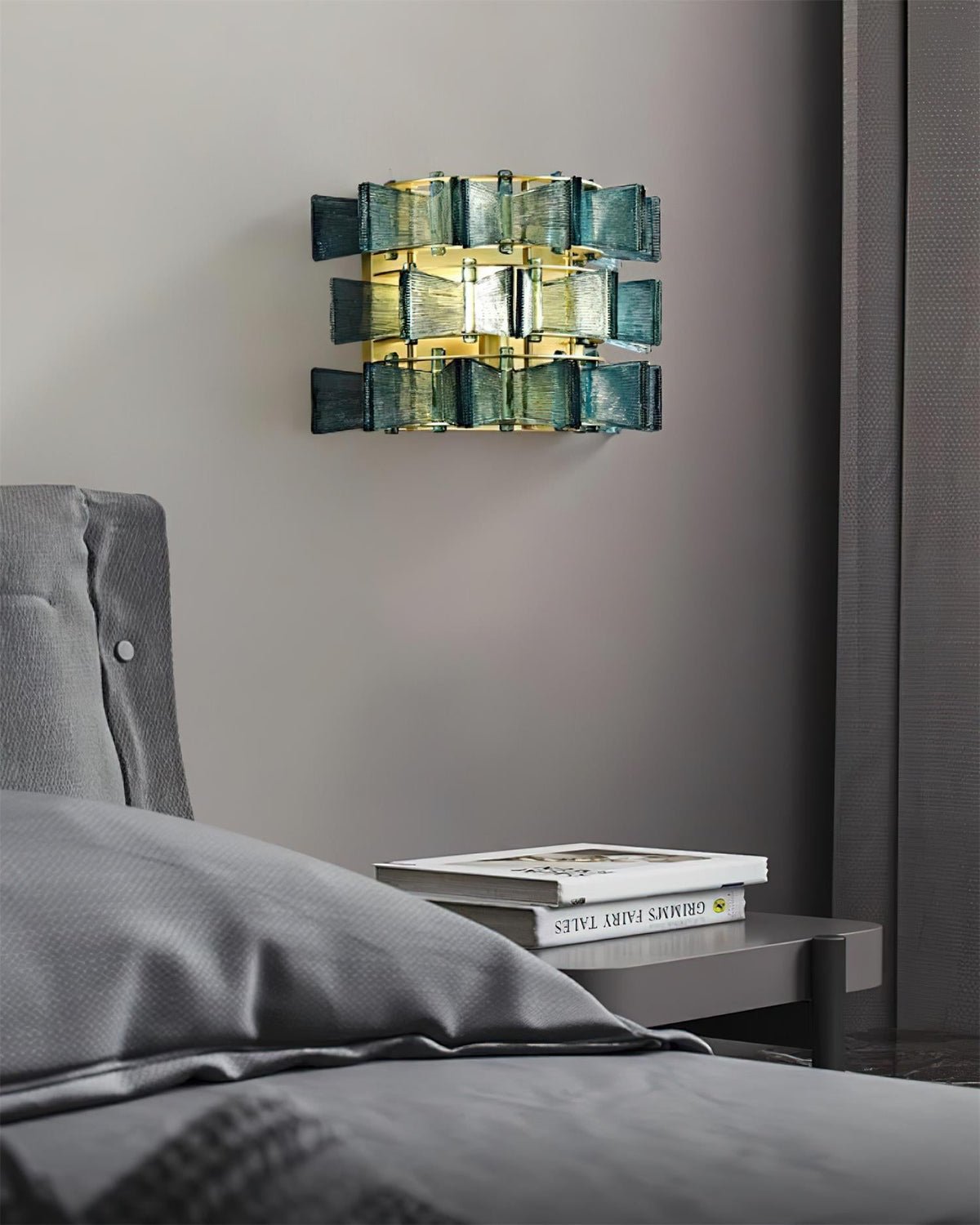 Celvara Applique Murale Accent Ruban en Verre Rainuré