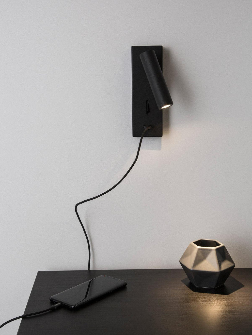 Aare Moderne Minimaliste Chevet Noir Luminaire Mural