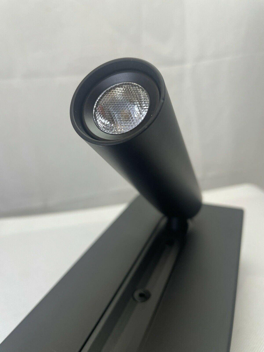 Aare Moderne Minimaliste Chevet Noir Luminaire Mural