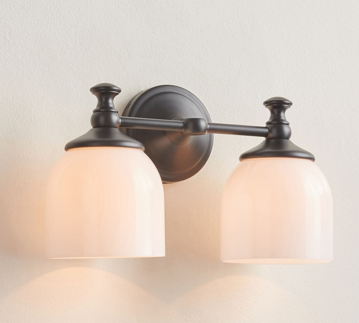 Lumen Sconce Mural Moderne Minimaliste à Bras Courts en Chrome Métal Verre
