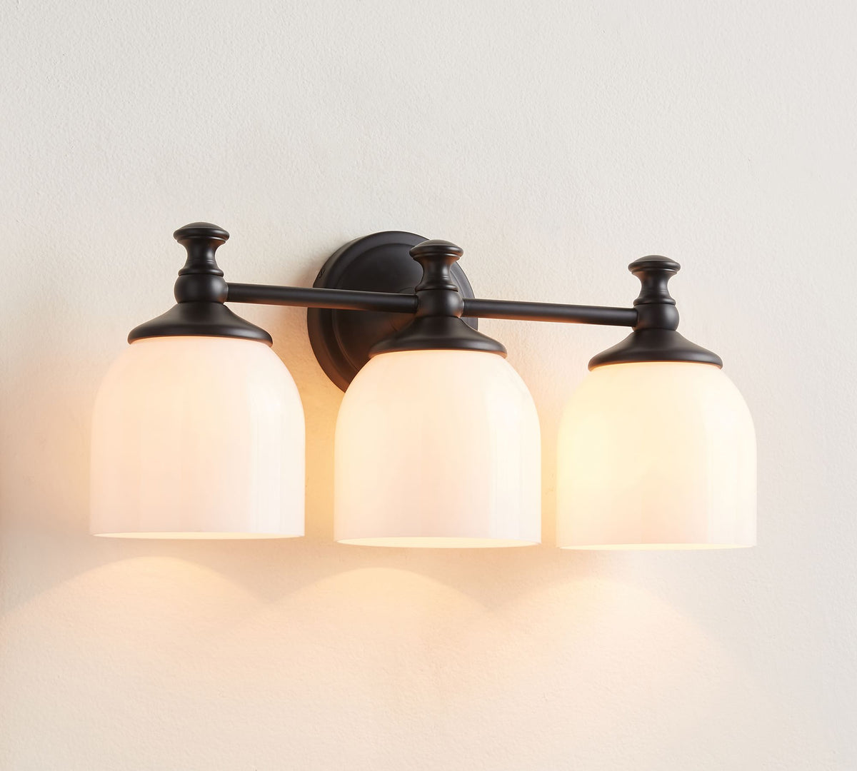 Lumen Sconce Mural Moderne Minimaliste à Bras Courts en Chrome Métal Verre