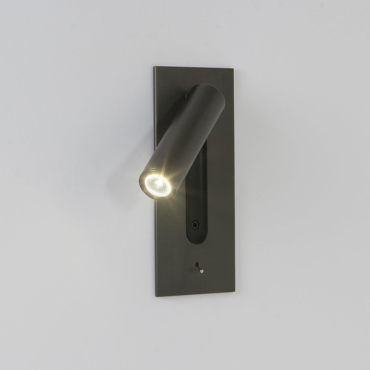 Aneko Applique Commuté LED Élégant Réglable